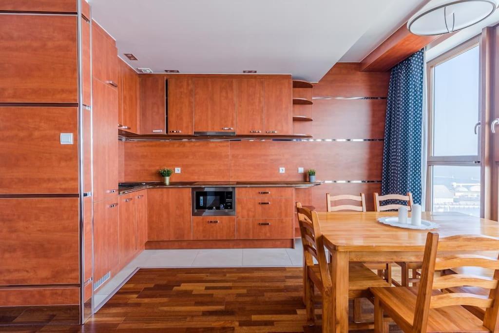 Golden Apartments An Hryniewickiego 6A Gdynia Kültér fotó